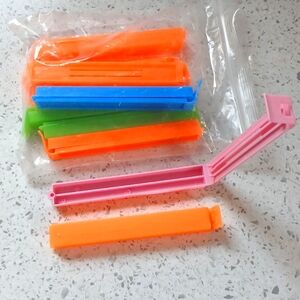 Multi Color Bag Clips. Seal Any Bag. 10 Clips Brand New.